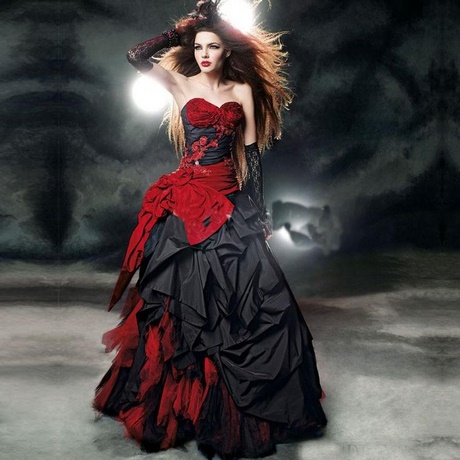 Zwart met rode jurk