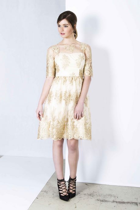 Gouden kanten jurk