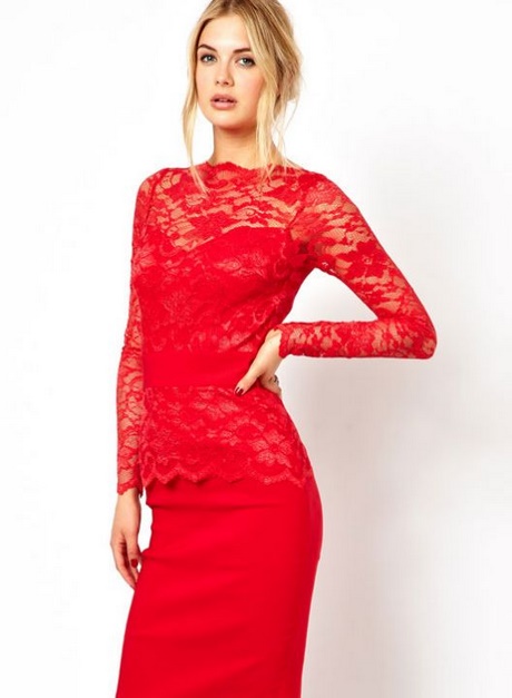 Rode jurk met mouwen