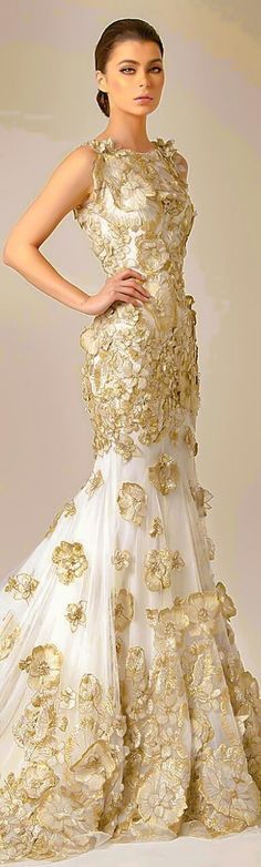 Gouden en witte jurken