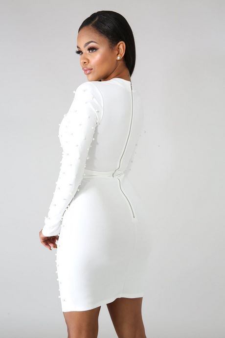 Witte jurk met lange mouwen