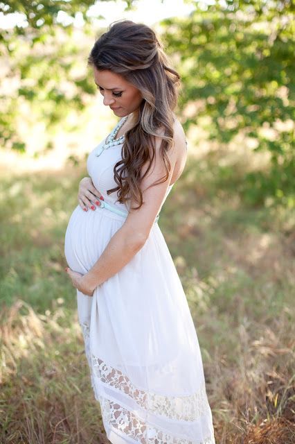 Witte jurk zwanger