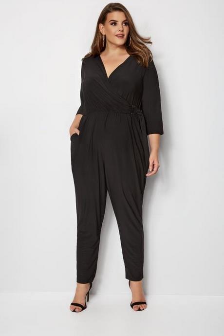 Zwarte jumpsuit bruiloft