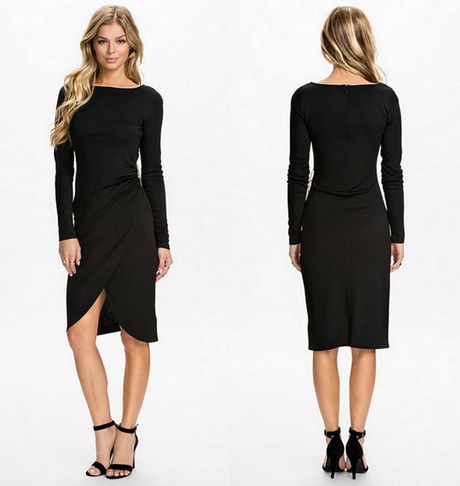Zwarte jurk met lange mouwen