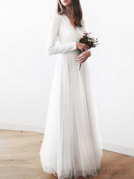 Lange witte jurk met mouwen