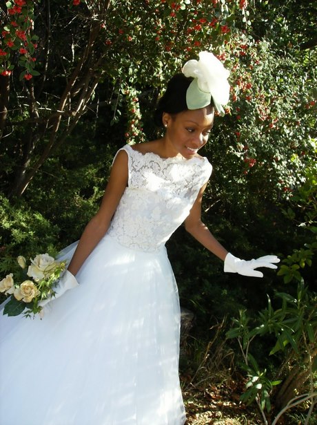 Korte witte lace trouwjurk