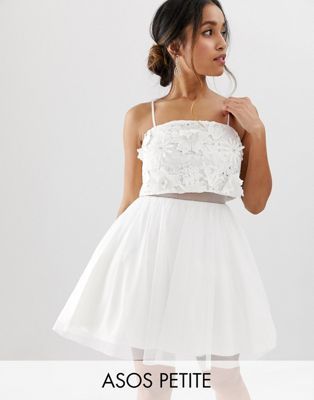 Petite witte jurken