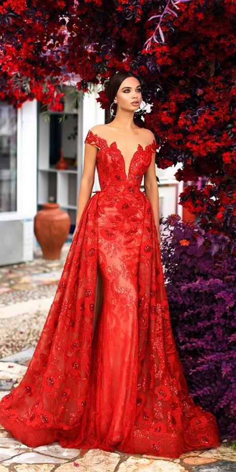 Rode lace trouwjurk