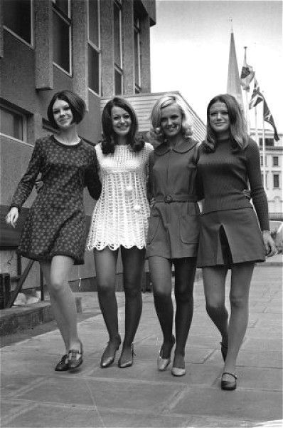 Kledij jaren 60 vrouwen