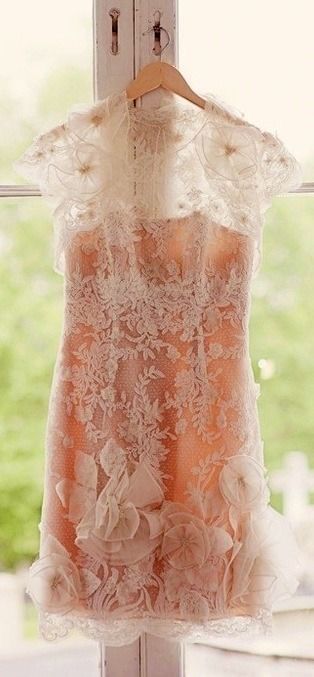 Perzik kleur jurk